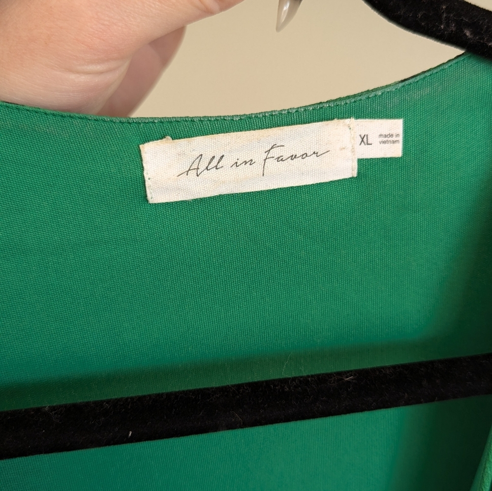 Green floral wrap dress - Picture 2 of 3